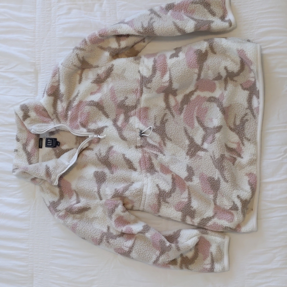 Gap Maternity Pink Camo Half Zip Sherpa Pullover | Medium